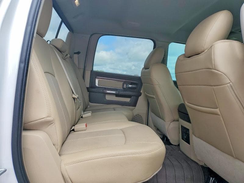2018 RAM 1500 LARAMIE 10