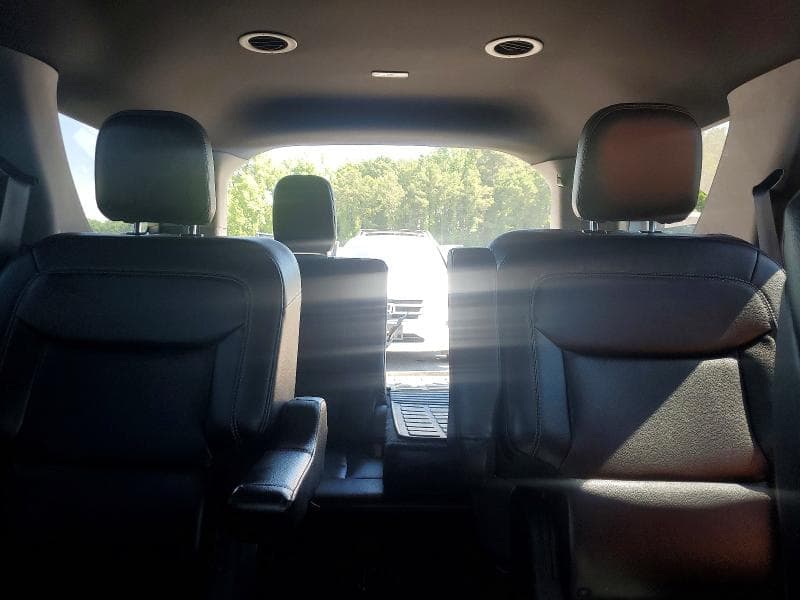 2020 FORD EXPLORER XLT 10