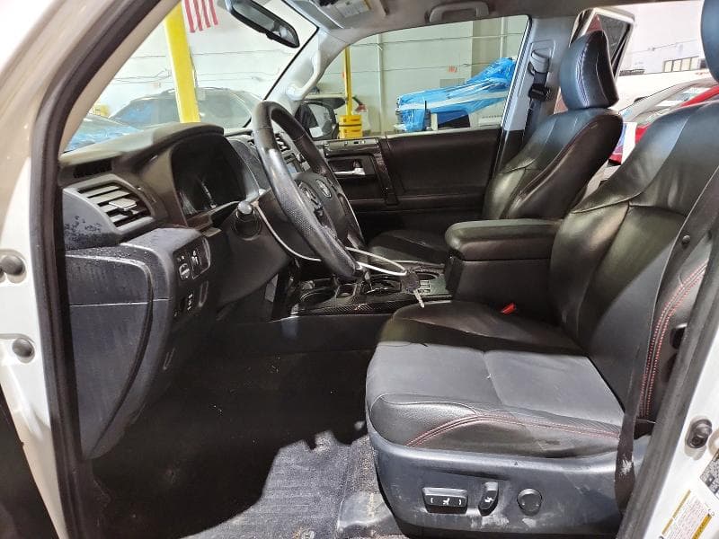2017 TOYOTA 4RUNNER DELUXE V6 7