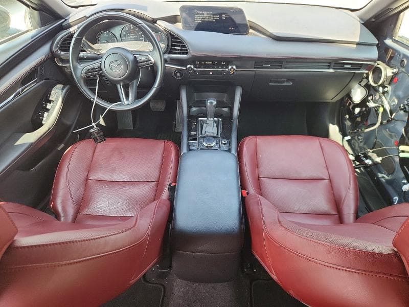 2024 MAZDA 3 PREFERRED 8