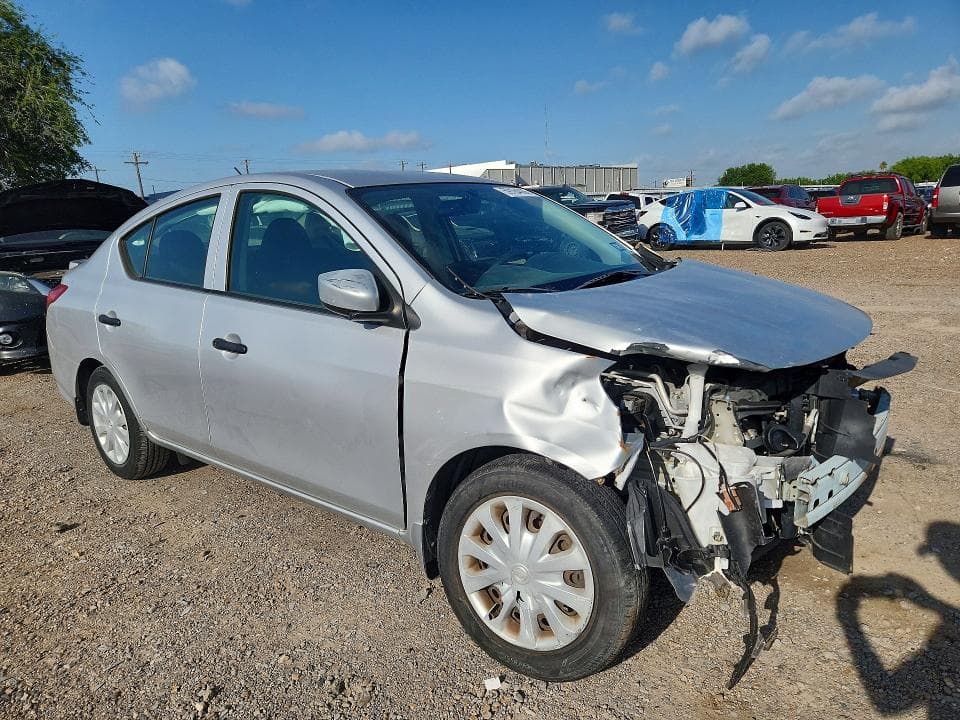 2019 NISSAN VERSA S PLUS 4