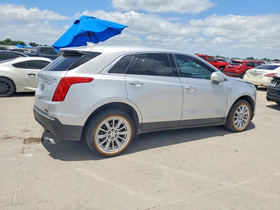 2019 CADILLAC XT5 3