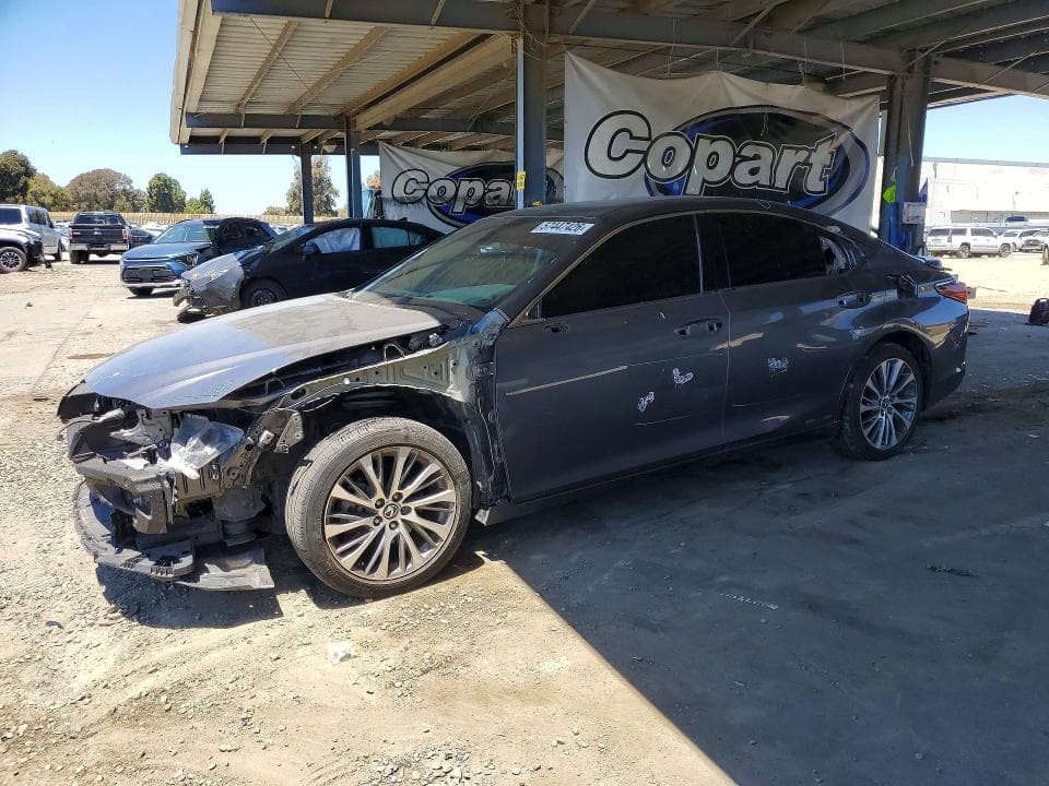 2021 LEXUS ES300 - 1