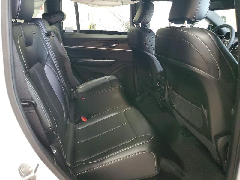 2025 JEEP GRAND CHEROKEE LIMITED 11