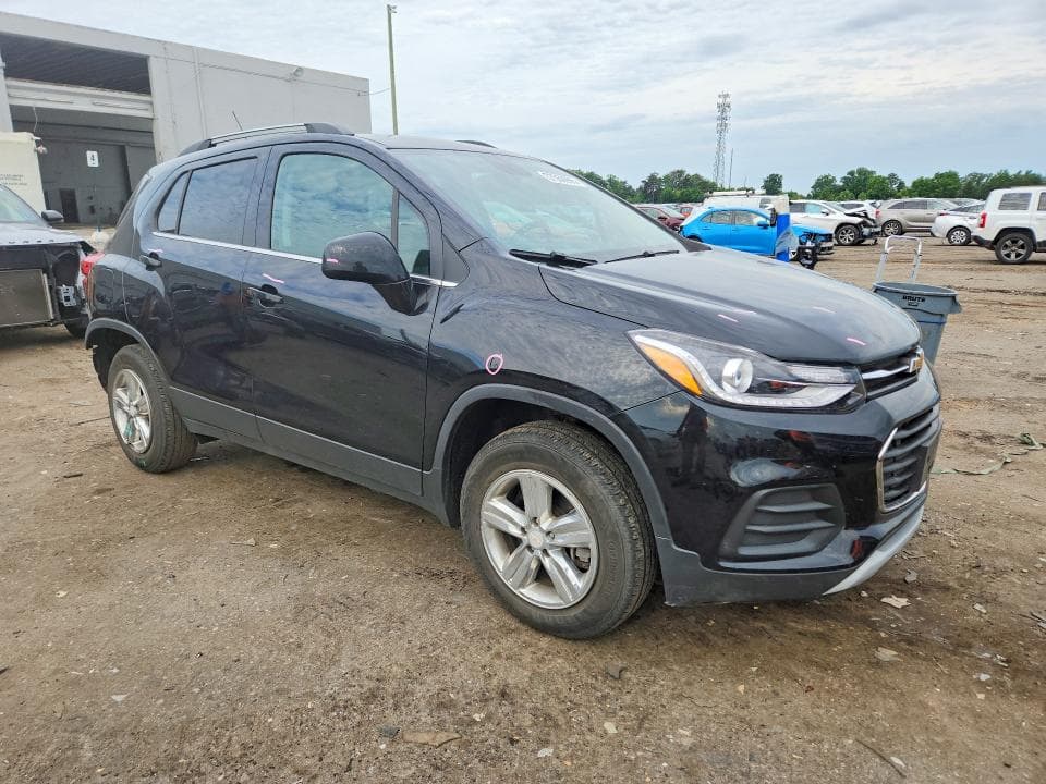 2017 CHEVROLET TRAX 1LT 4