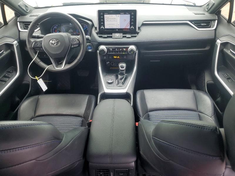 2019 TOYOTA RAV4 XSE 8