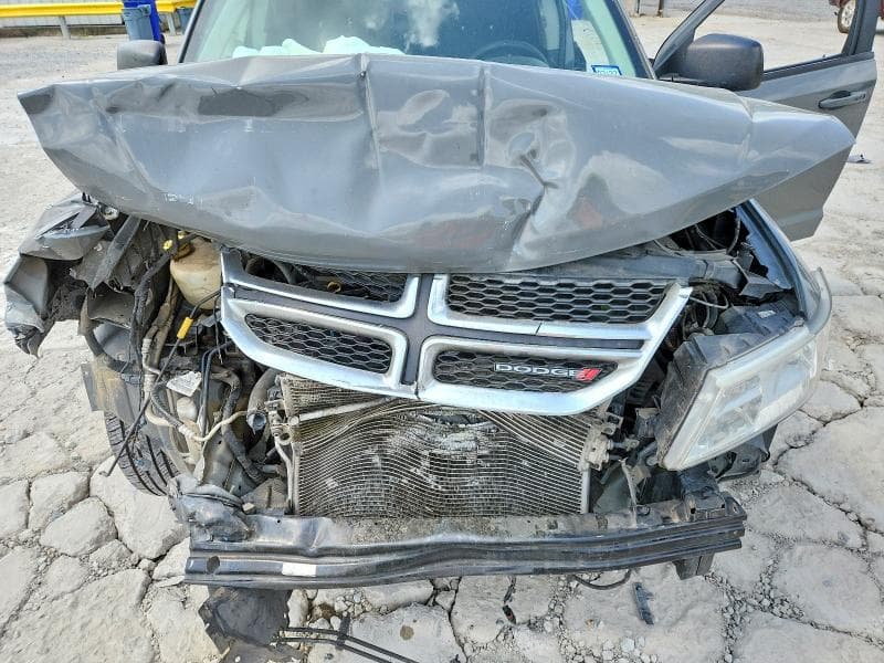 2020 DODGE JOURNEY SE 11