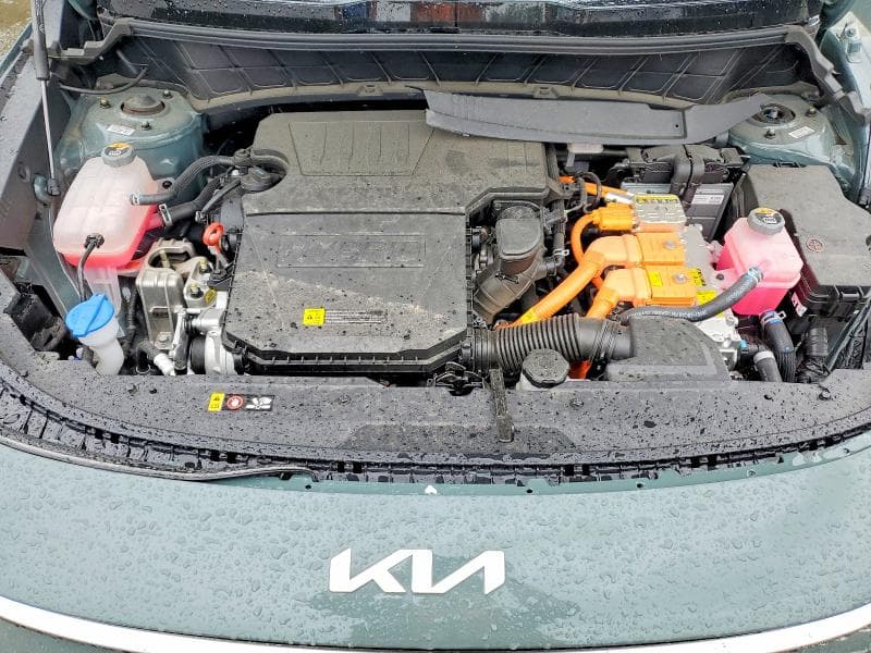 2024 KIA NIRO SX TOURING 12
