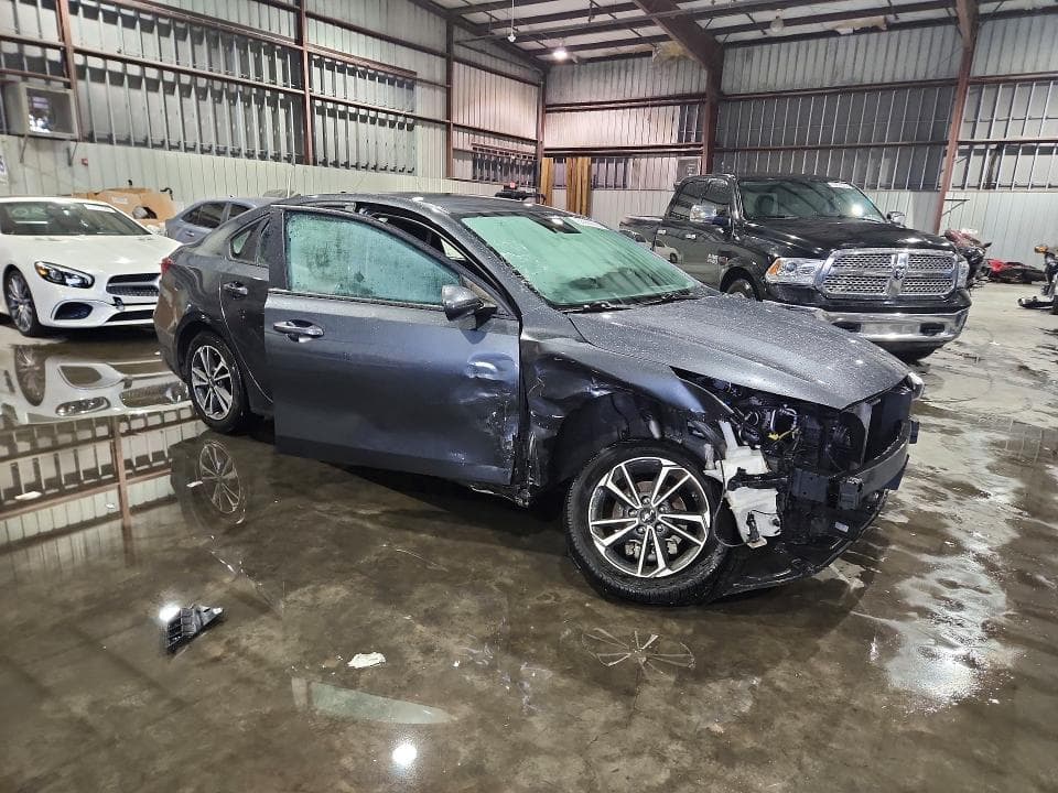 2024 KIA FORTE LXS 4