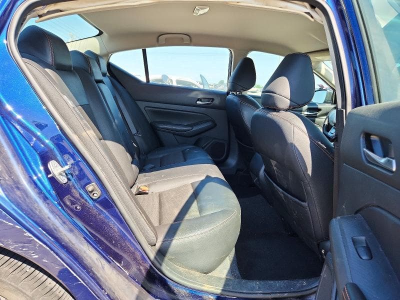 2021 NISSAN ALTIMA SR 10