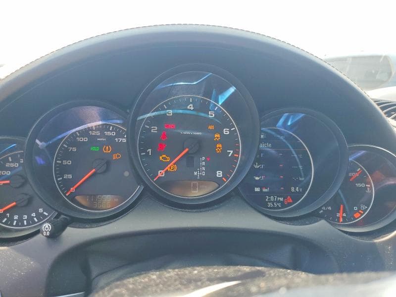 2017 PORSCHE CAYENNE 9