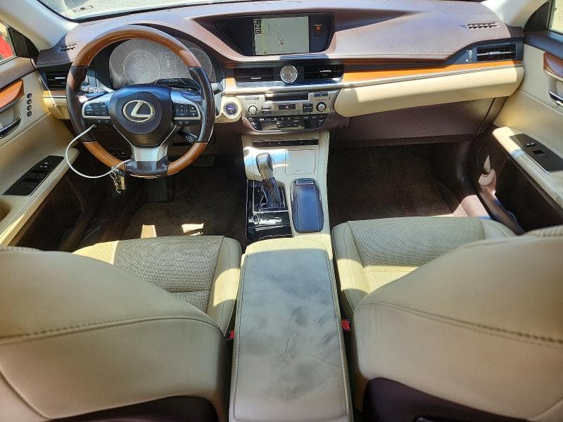 2017 LEXUS ES 300H 8