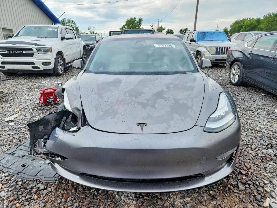 2018 TESLA MODEL 3 5
