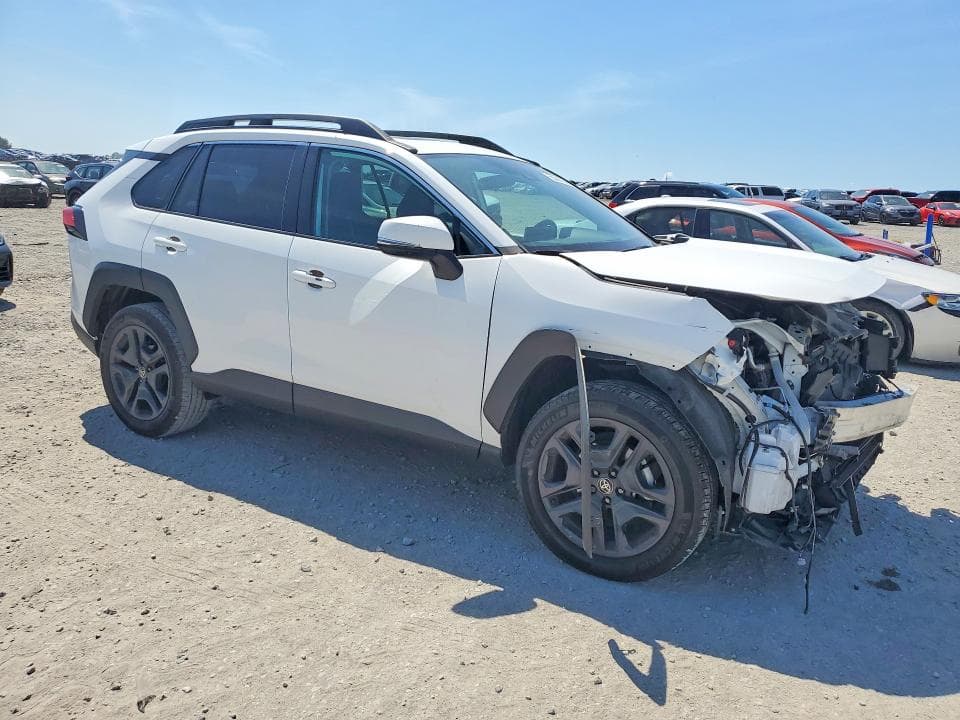 2024 TOYOTA RAV4 ADVENTURE 4