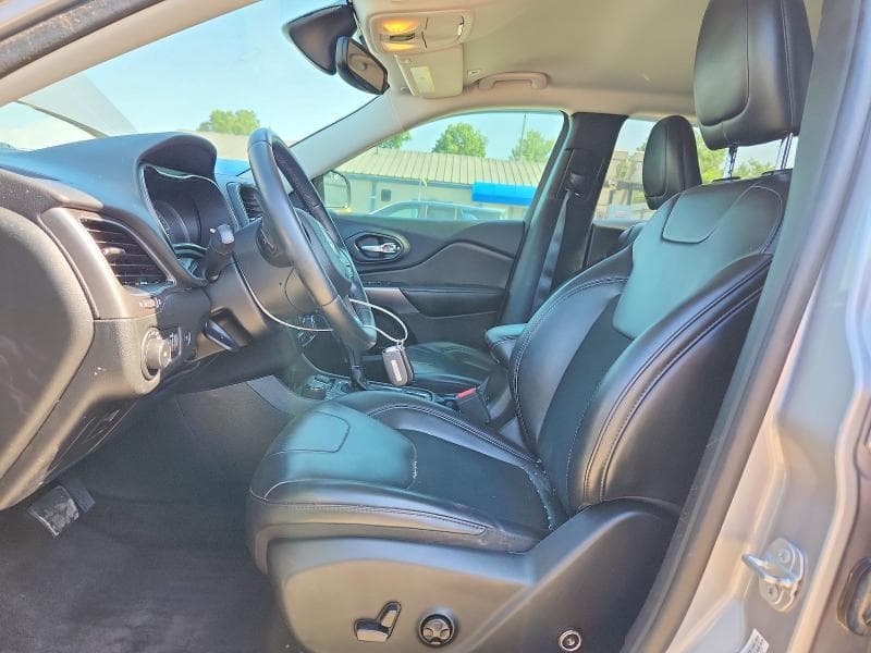2019 JEEP CHEROKEE LATITUDE PLUS 7