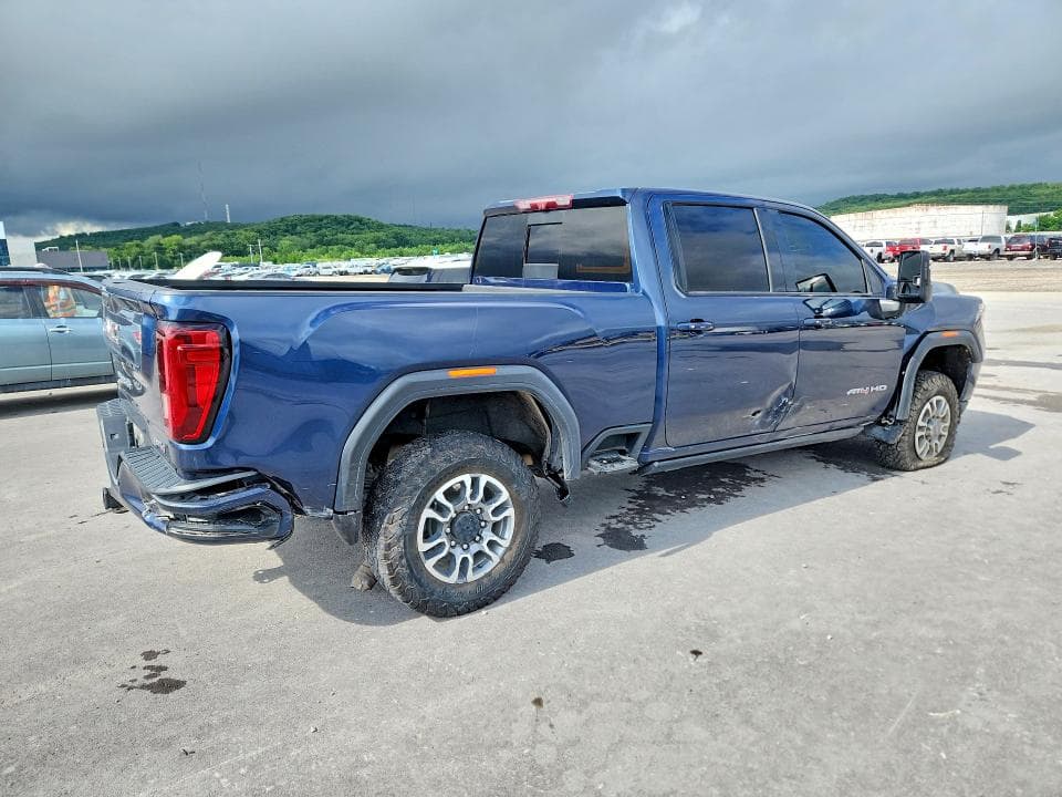 2022 GMC SIERRA K2500 AT4 3