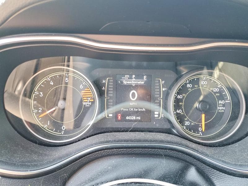 2019 JEEP CHEROKEE LATITUDE PLUS 9