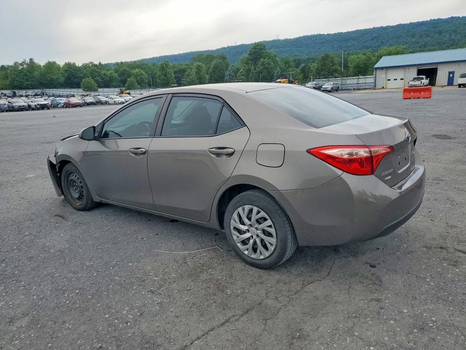 2017 TOYOTA COROLLA LE 2