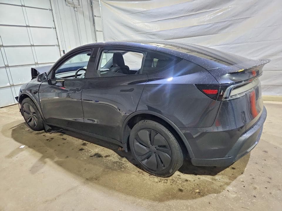 2026 TESLA MODEL Y 2