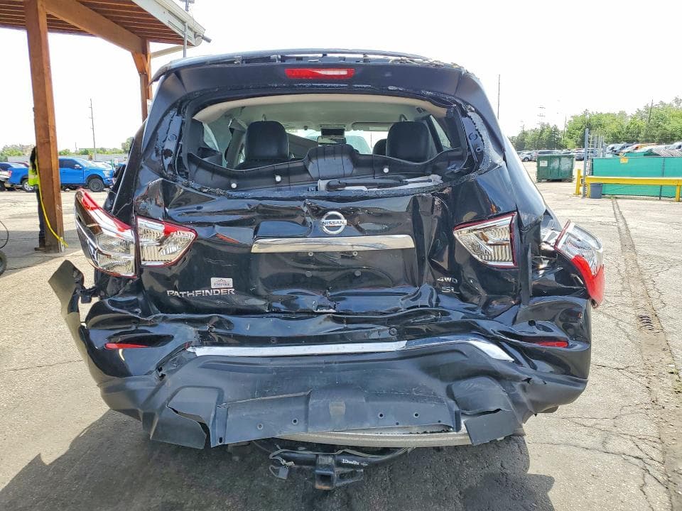 2019 NISSAN PATHFINDER SL 6