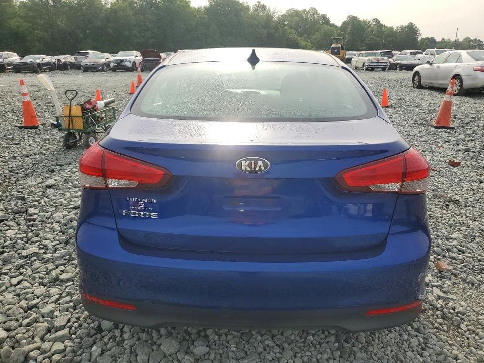 2017 KIA FORTE LX 6