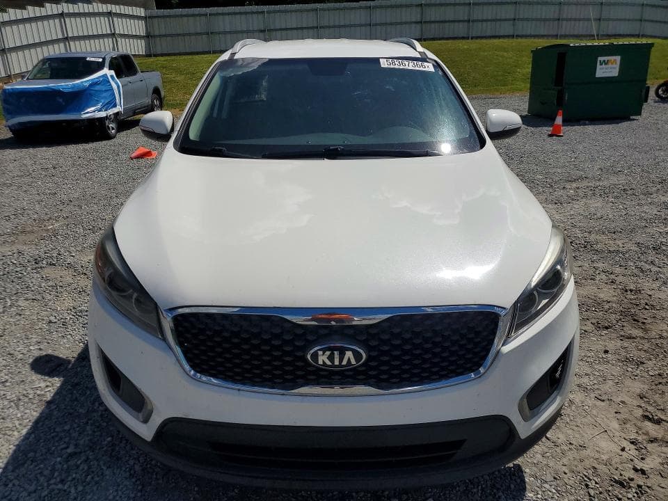 2018 KIA SORENTO LX V6 5