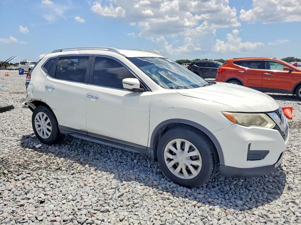 2017 NISSAN ROGUE S 4
