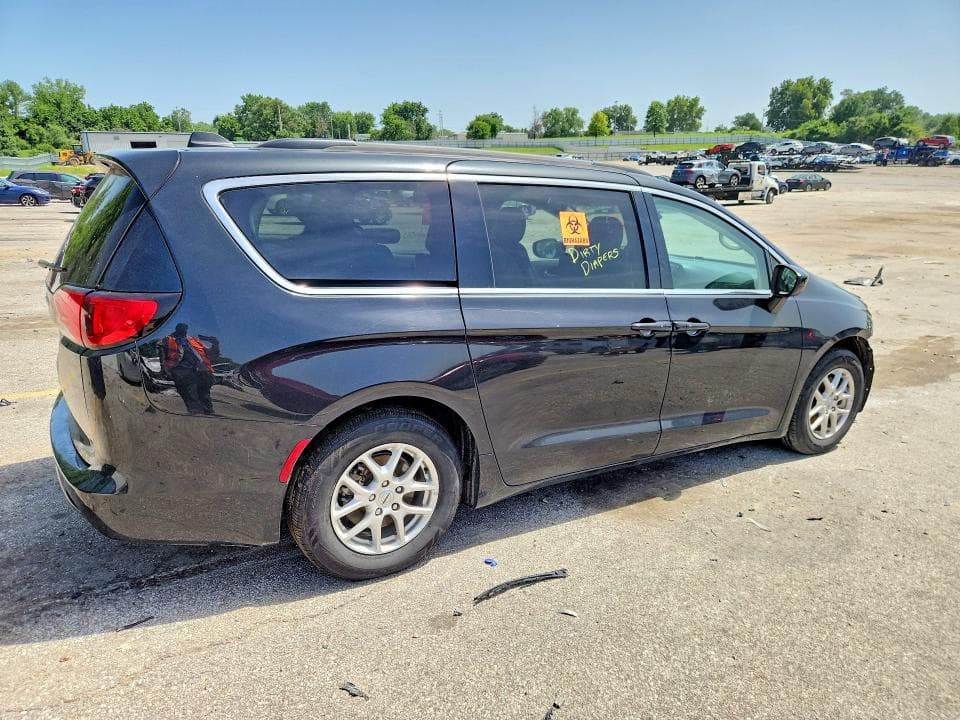 2021 CHRYSLER VOYAGER LXI 3