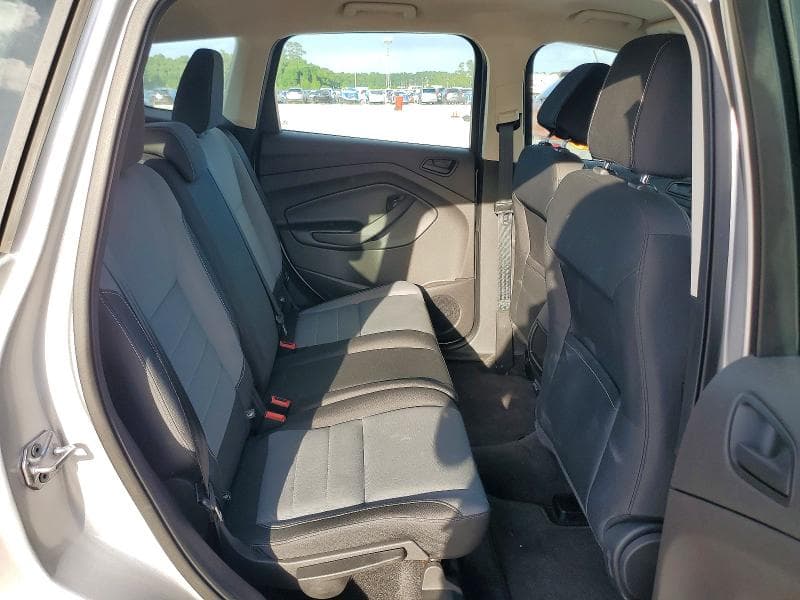 2017 FORD ESCAPE S 11