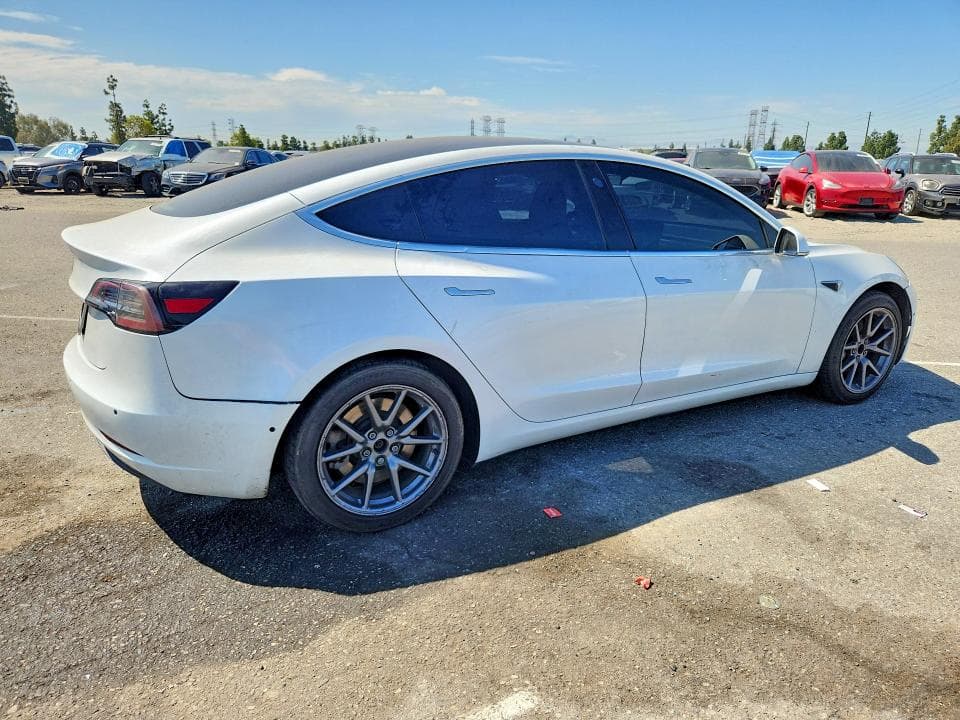 2020 TESLA MODEL 3 3