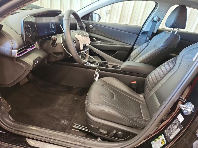 2025 HYUNDAI ELANTRA LIMITED 7
