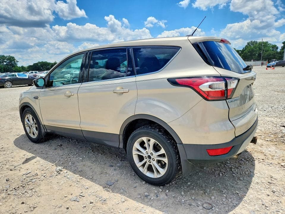 2017 FORD ESCAPE SE 2