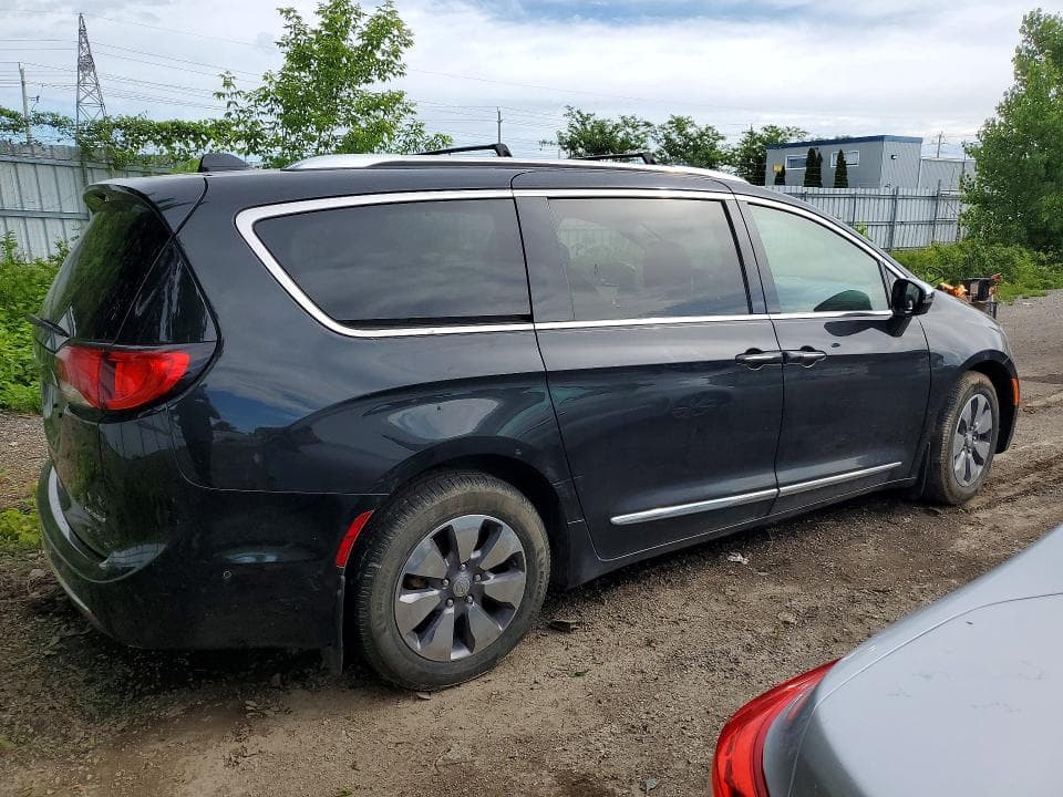 2019 CHRYSLER PACIFICA HYBRID LIMITED 3