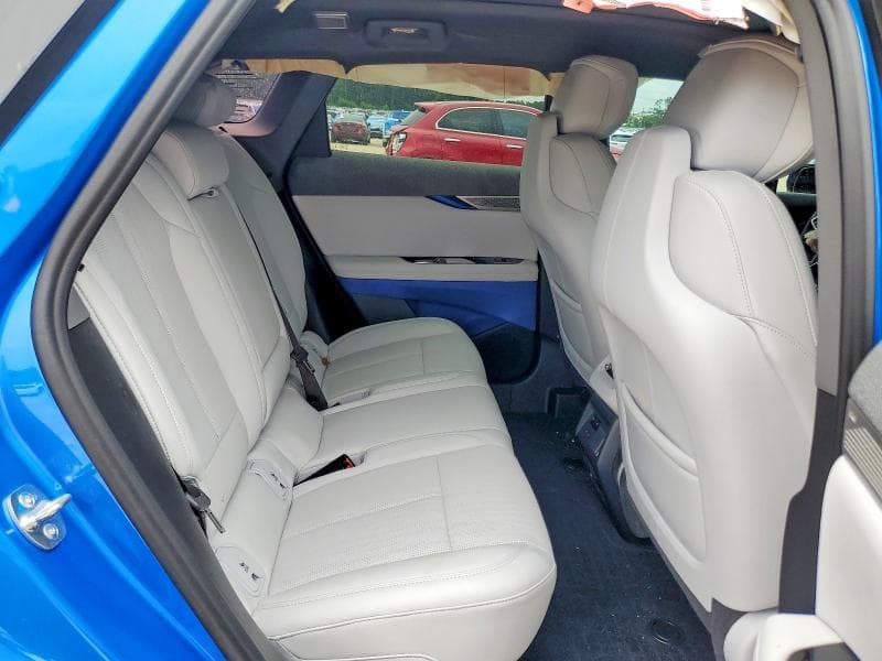 2026 CADILLAC OPTIQ LUXURY 11