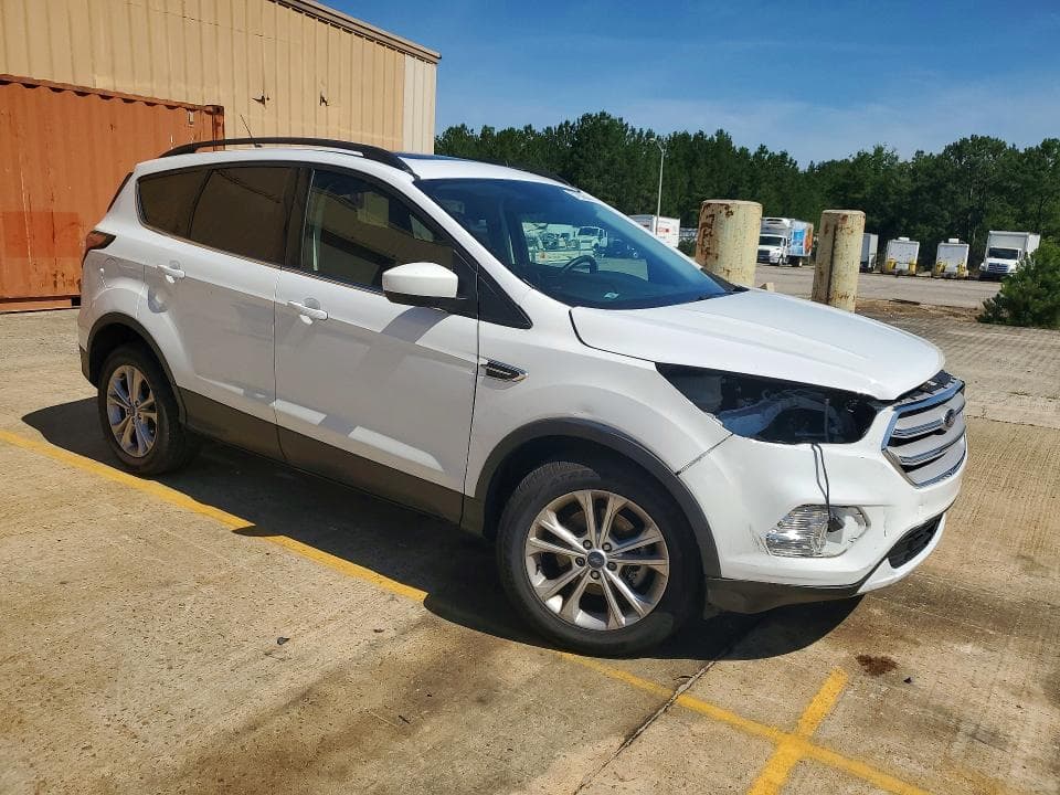 2018 FORD ESCAPE SEL 4