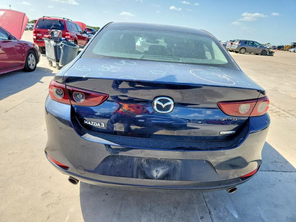 2021 MAZDA 3 6