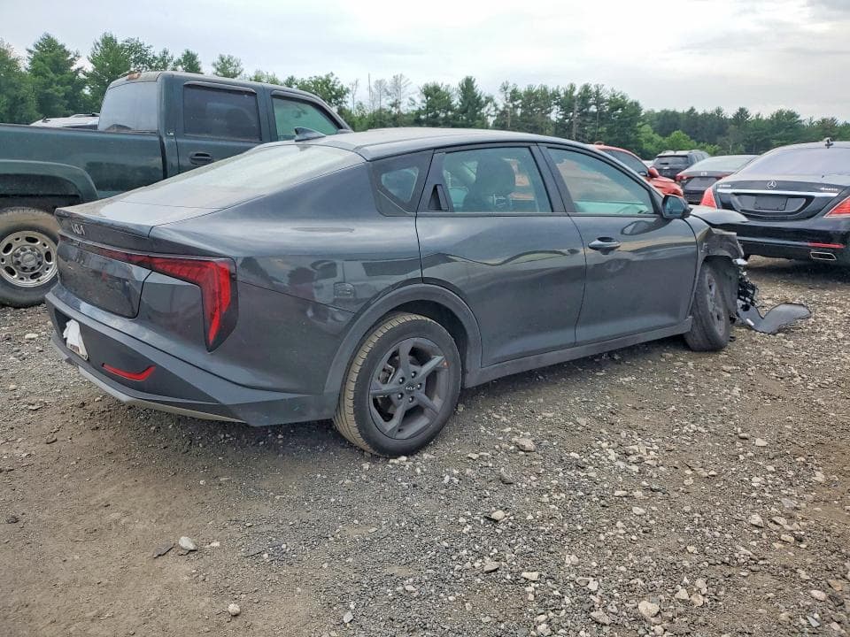 2025 KIA K4 3