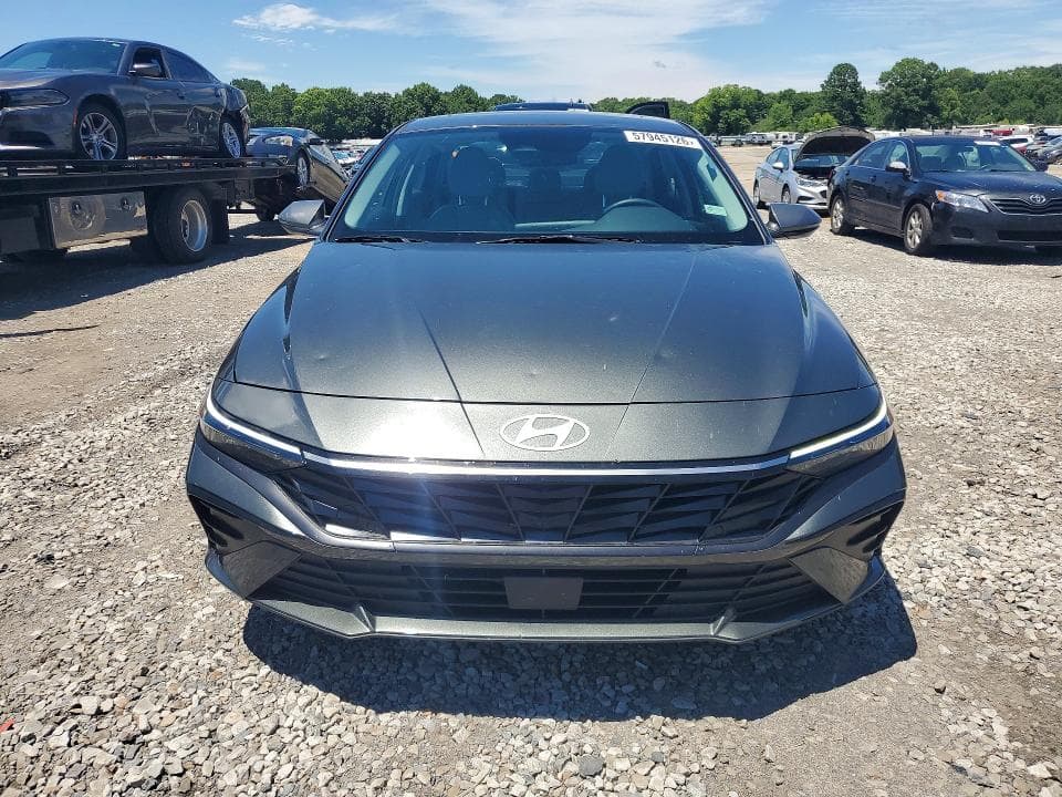 2026 HYUNDAI ELANTRA LIMITED 5
