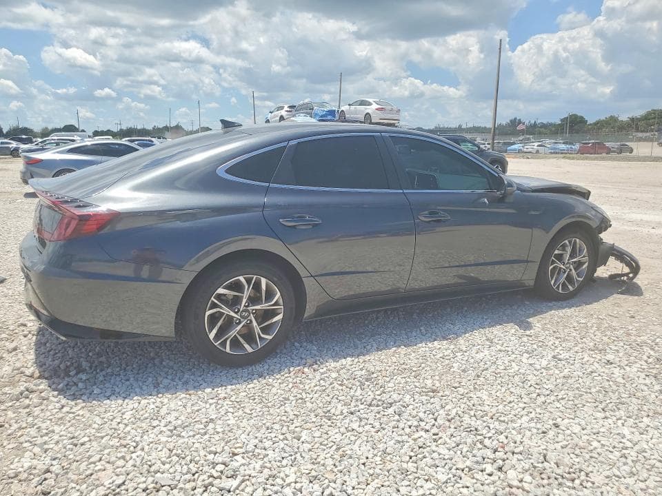 2021 HYUNDAI SONATA SEL 3