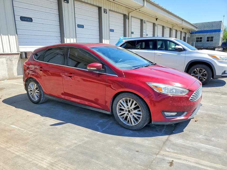 2017 FORD FOCUS TITANIUM 4