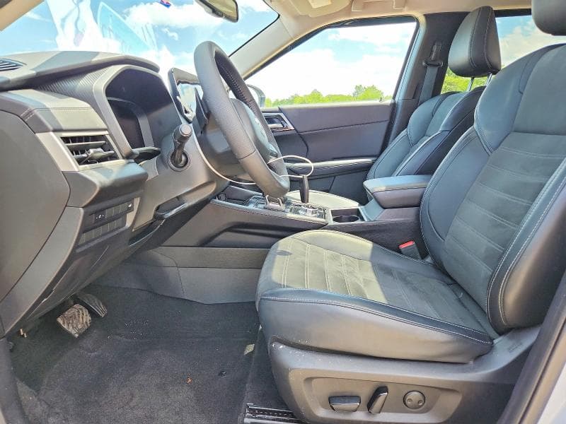 2023 MITSUBISHI OUTLANDER SE 7