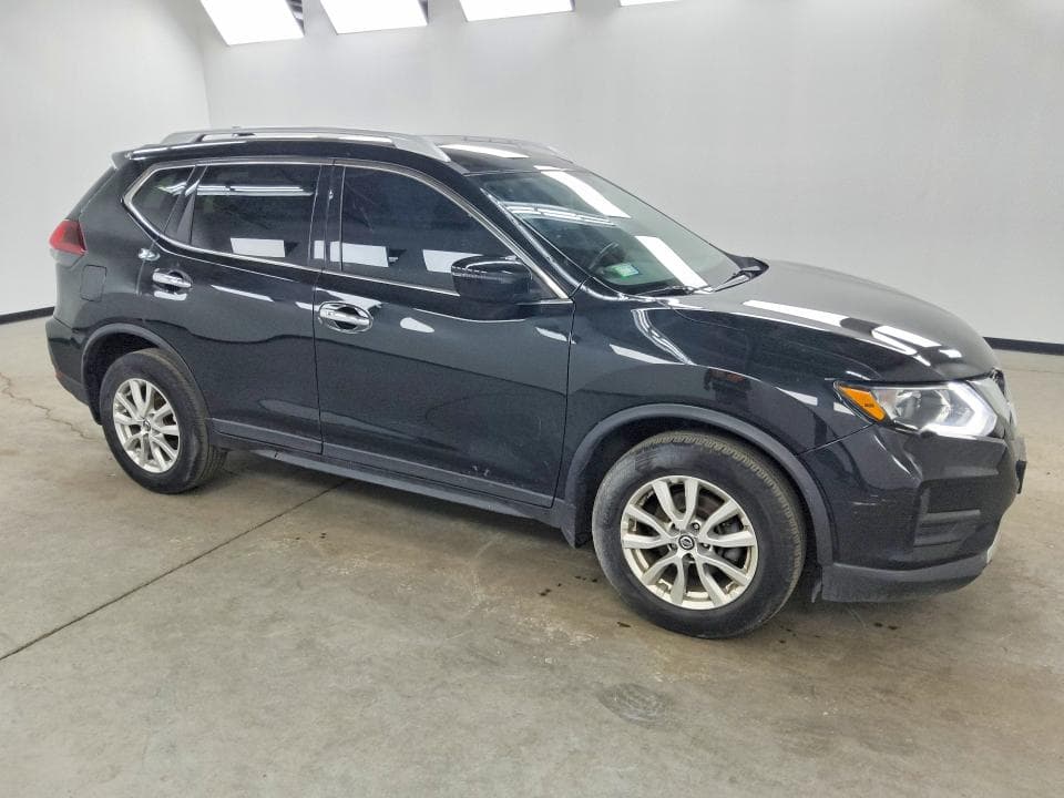 2018 NISSAN ROGUE SV 4
