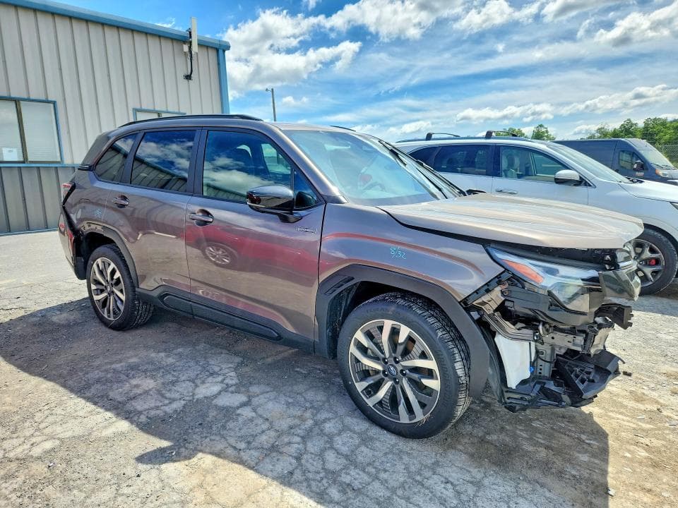 2025 SUBARU FORESTER TOURING 4