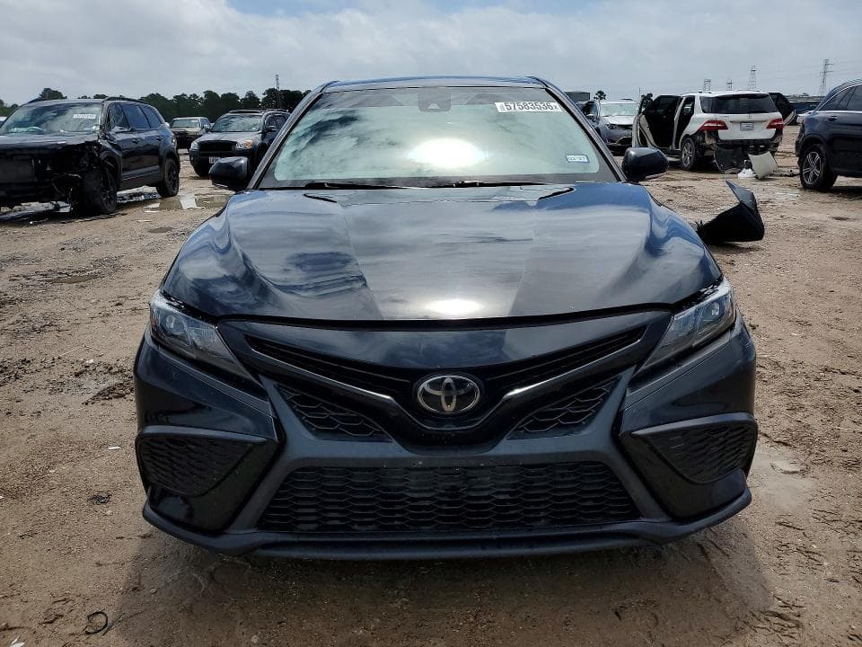 2022 TOYOTA CAMRY SE 5