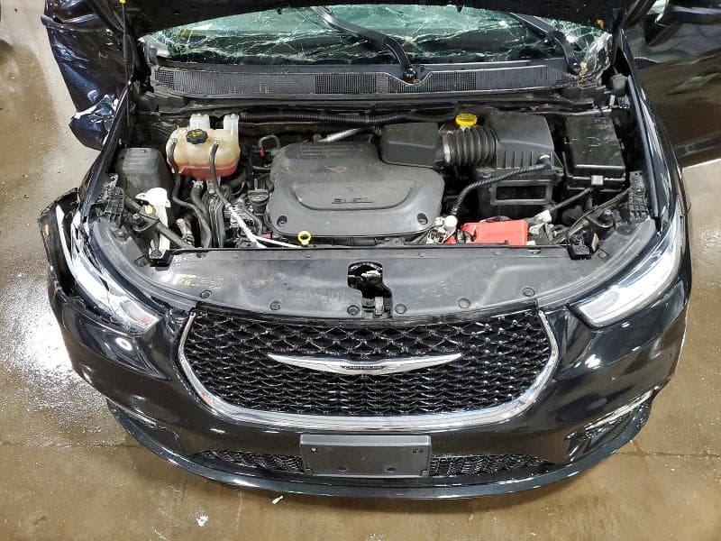 2023 CHRYSLER PACIFICA TOURING L 12
