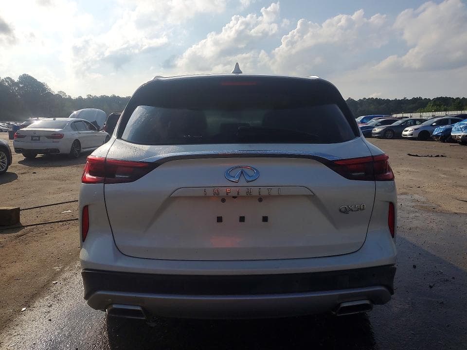 2021 INFINITI QX50 LUXE 6