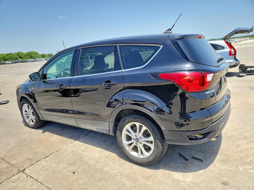 2019 FORD ESCAPE SE 2