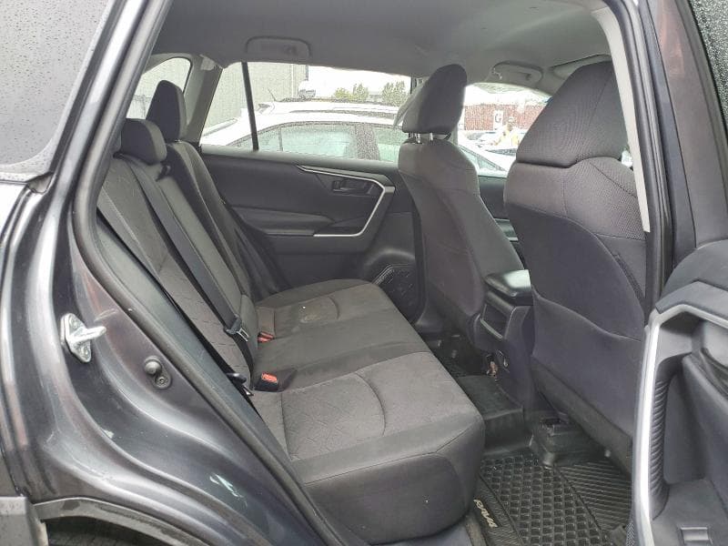 2019 TOYOTA RAV4 LE 11