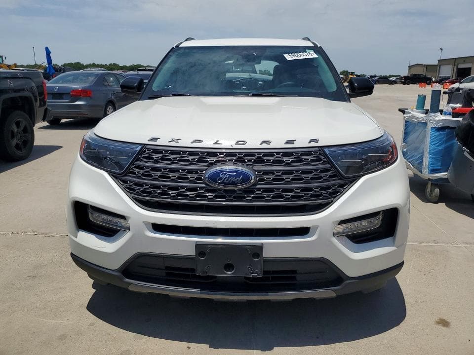 2022 FORD EXPLORER XLT 5