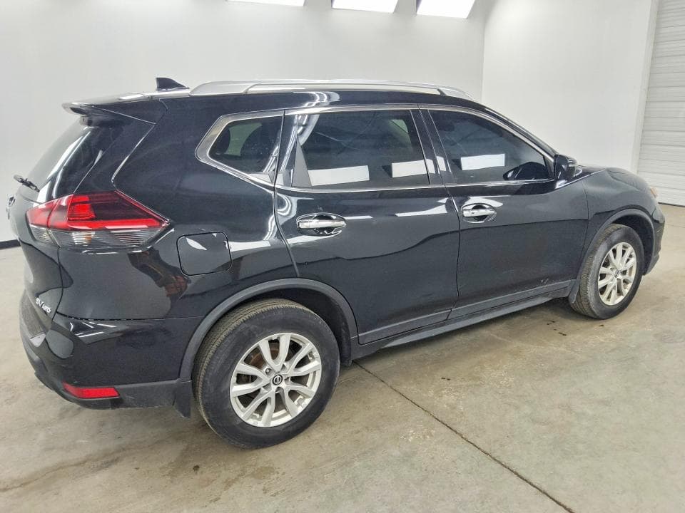 2018 NISSAN ROGUE SV 3